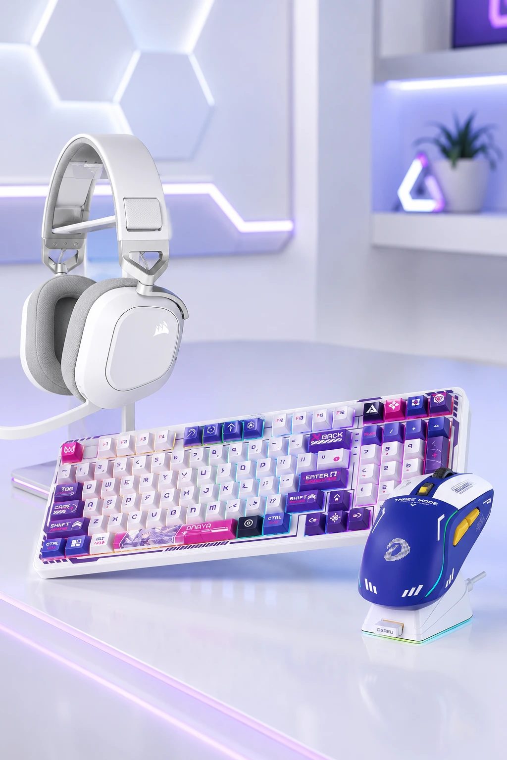 Setup gamer completo: teclado mecánico RGB, mouse inalámbrico y audífonos gamer blancos